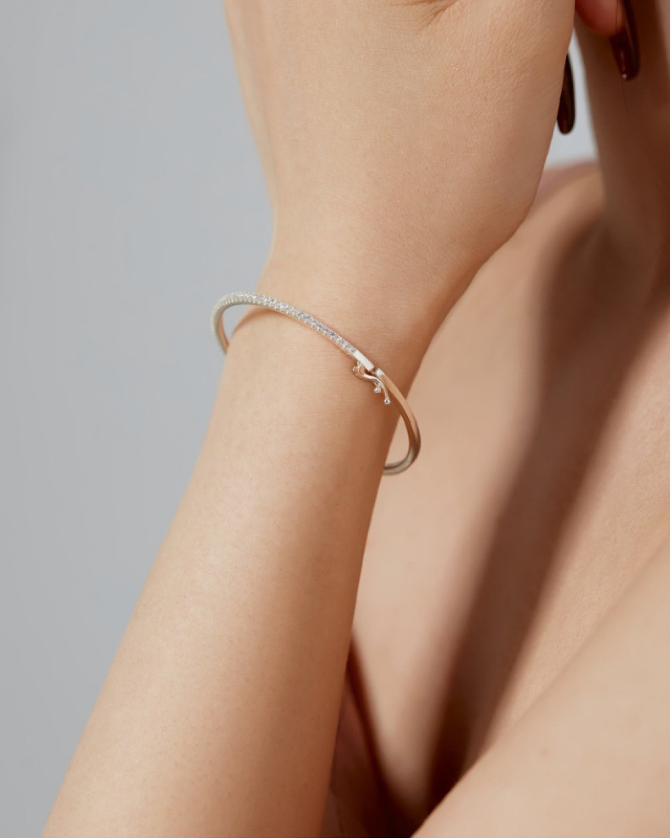 Elegant Zircon Bangle